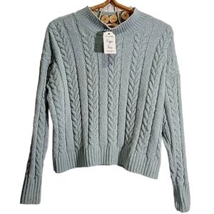 Hippi Rose mint green sweater size M